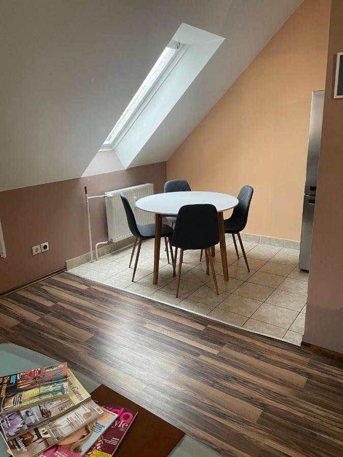 Palank Apartman Mosonmagyaróvár Exteriér fotografie