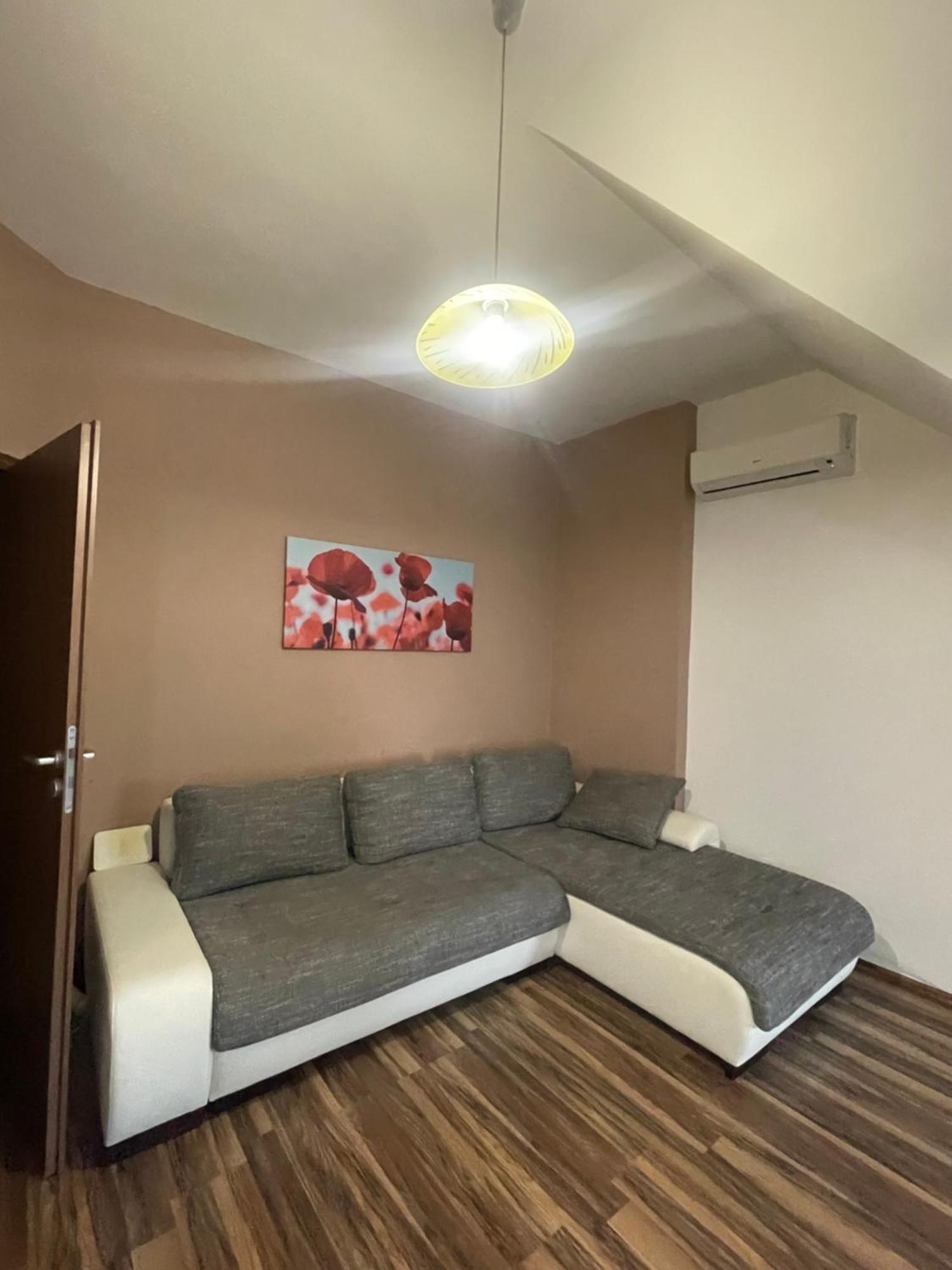 Palank Apartman Mosonmagyaróvár Exteriér fotografie