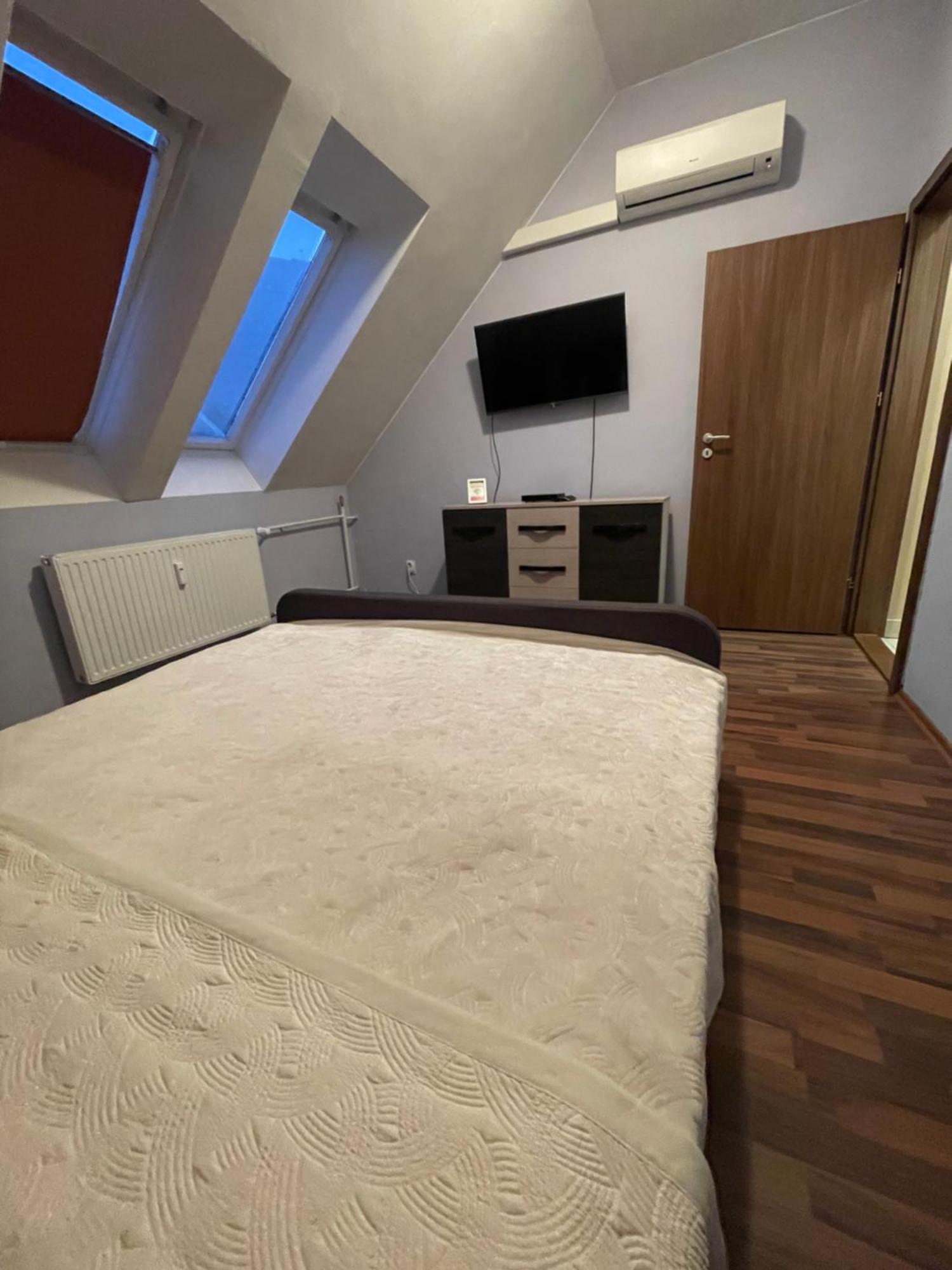 Palank Apartman Mosonmagyaróvár Exteriér fotografie