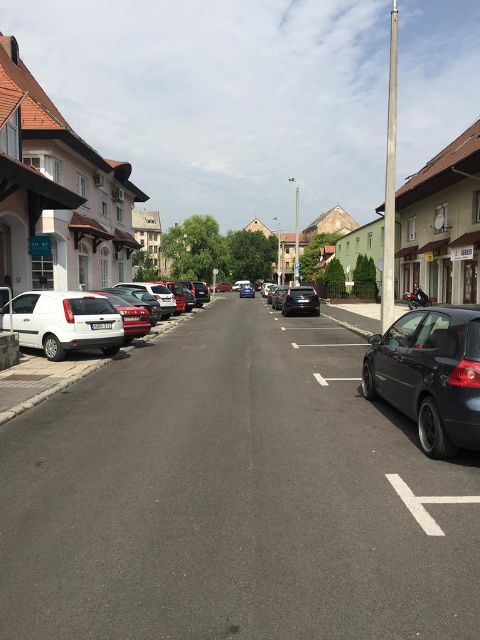 Palank Apartman Mosonmagyaróvár Exteriér fotografie